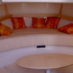 Intérieur cabine Pro Marine Belone 740 Sundeck