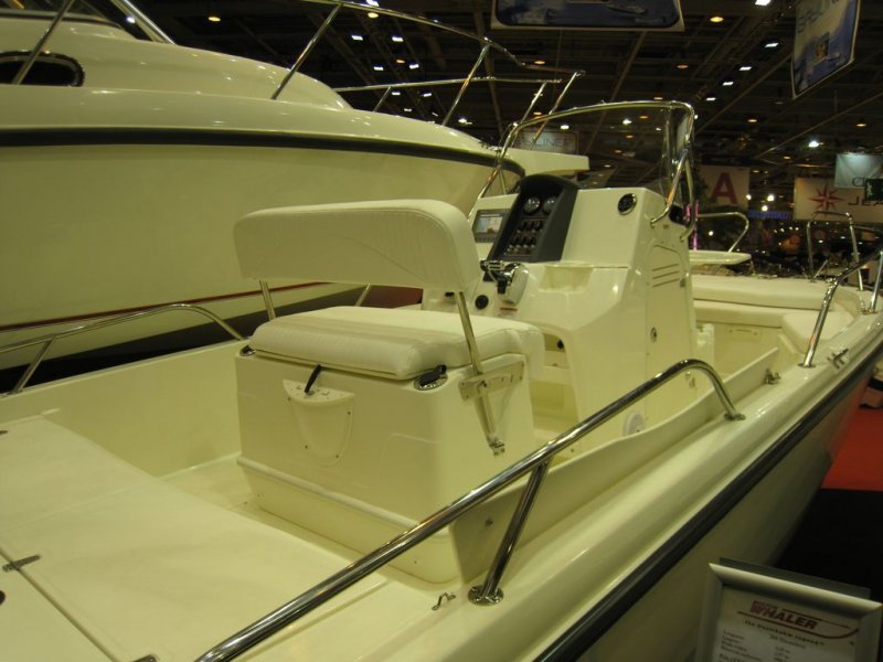 Boston Whaler 200 Dauntless