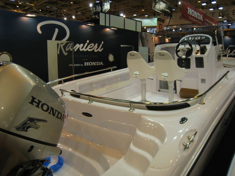 Ranieri 650 Sundeck