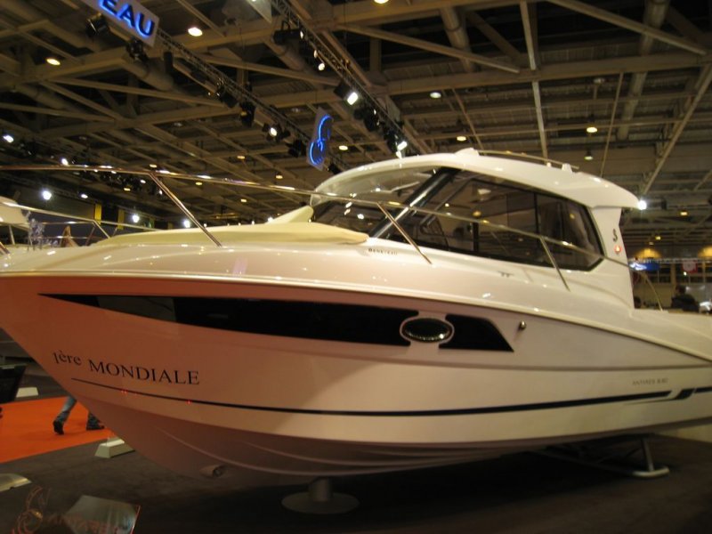 beneteau antares 8.80