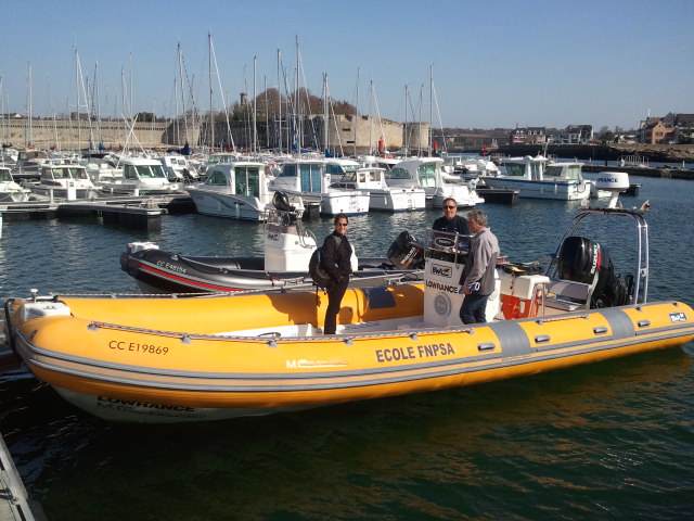 Session formation électronique Lowrance à Concarneau avec Eric Sauvage