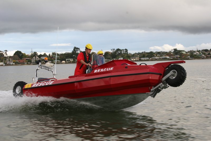 sealegs-amphibie-d-tube-6-1m-rescue-sauvetage-virage-f