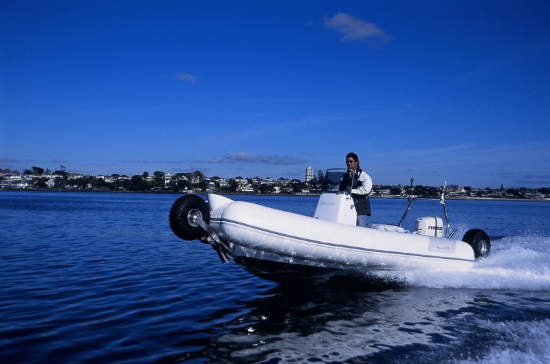 sealegs-amphibie-rib-5-05m_plaisance_d