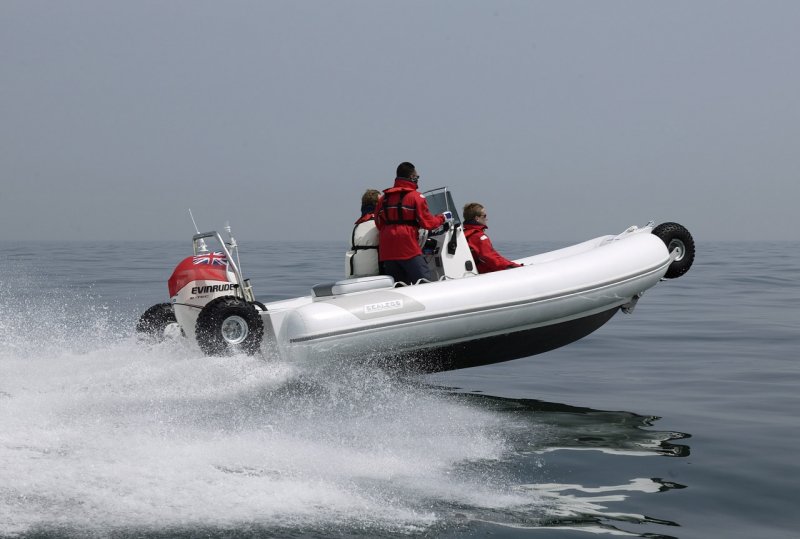 sealegs-amphibie-rib-6-1m_plaisance_c